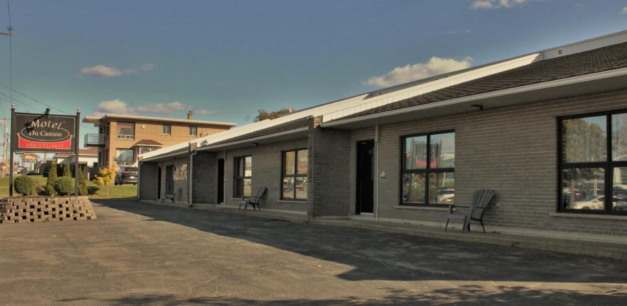 Motel Du Canton Valcourt Exteriör bild